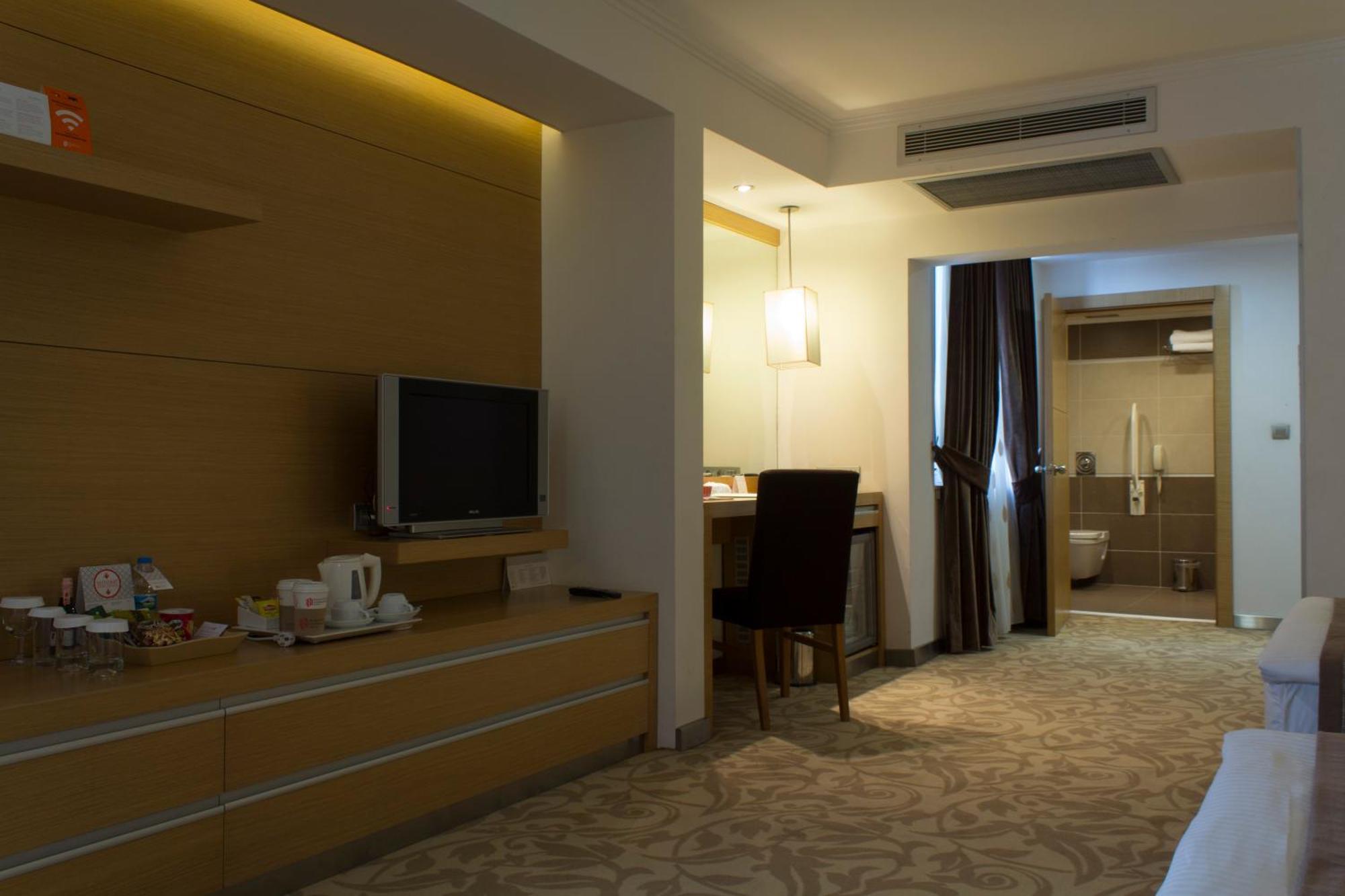 Otel Bilkent And Conference Center 5*